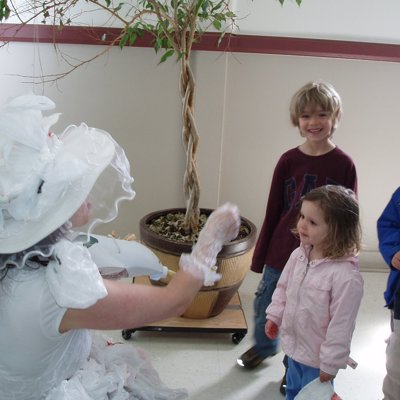 Mme Plastoche, personnage écologique